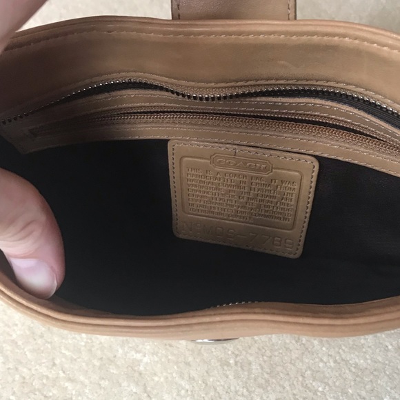 EUC vintage Coach shoulder bag - Picture 4 of 8